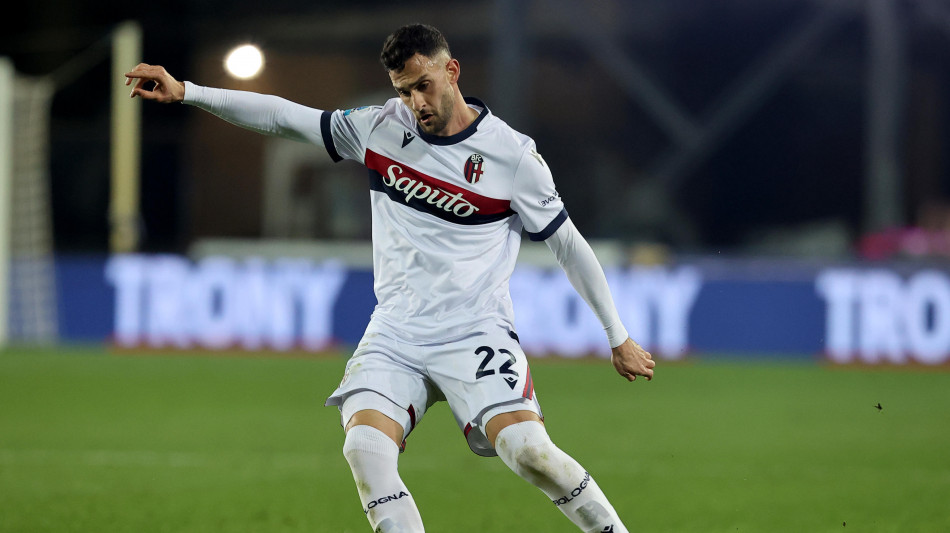 Calcio: Bologna, si fermano Lykogiannis e De Silvestri