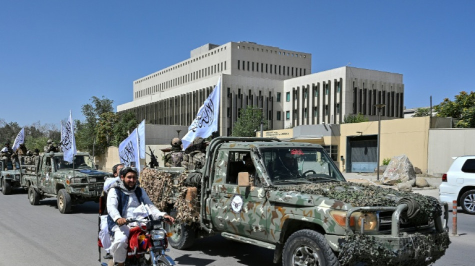 Talib&atilde;s comemoram cinco anos no poder no Afeganist&atilde;o