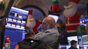 Wall Street apre in lieve rialzo, Dj +0,10%, Nasdaq +0,03%