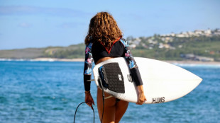 En Reunión, el surf renace después de los ataques de tiburones