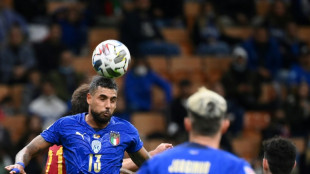 West Ham sign Chelsea defender Emerson