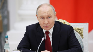 Putin chiama Trump per il compleanno, 55 minuti di telefonata