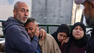 Un bombardeo israel&iacute; mata a cinco personas en Gaza, tres de ellos ni&ntilde;os, dice la Defensa Civil