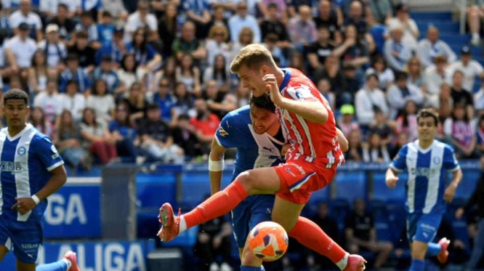 Atlético de Madrid empata na visita ao Alavés (0-0) e segue em 3º no Espanhol
