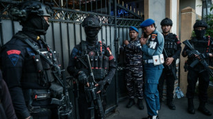 Indonésie: des dizaines de blessés dans deux explosions dans un lycée de Jakarta
