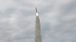 Corea del Norte prueba un misil de crucero un d&iacute;a antes de la visita de Trump a Corea del Sur