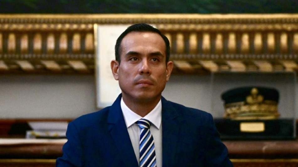 Congresso peruano debate impeachment do presidente interino Jer&iacute;