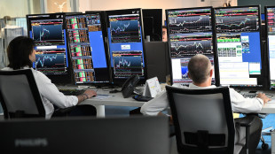 Borsa: l'Europa contrastata, Wall Street verso avvio positivo
