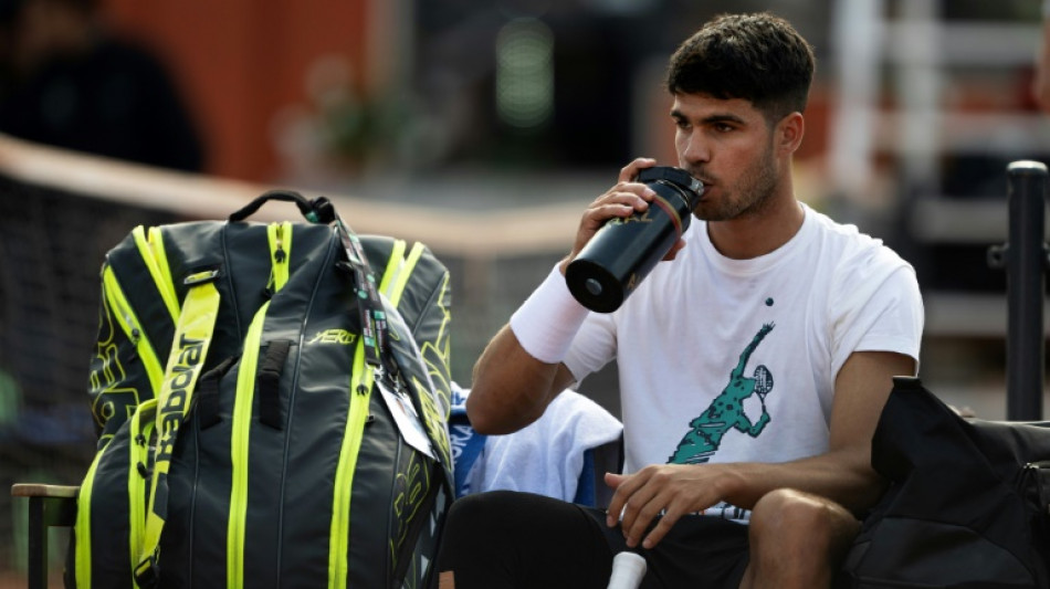 "Não sinto dor", garante Alcaraz, que jogará em Roma com bandagem na coxa