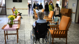 Bundeskabinett beschlie&szlig;t Pflegereform - Beitragserh&ouml;hung f&uuml;r 2027 abgewendet