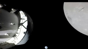 Art&eacute;mis 2: des astronautes autour de la Lune en novembre 2024, dit la Nasa