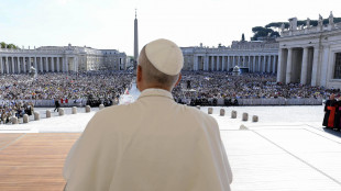 Il Papa, 'non c'è giustizia se condizioni di vita sono disumane'