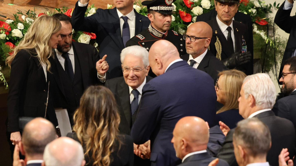 Mattarella, ci sono antistoriche velleit&agrave; di rimuovere Onu e Ue