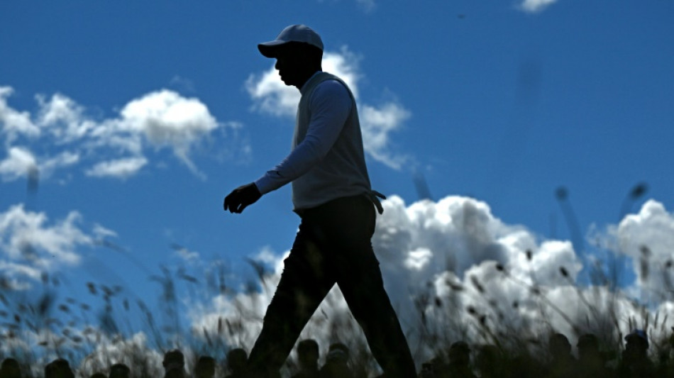 Woods aims to play majors in 2023 despite ailing leg