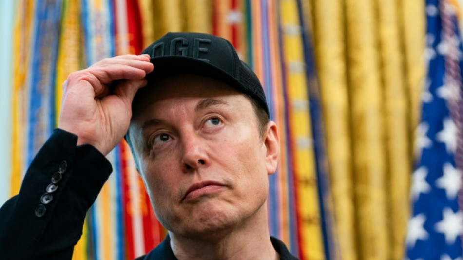 Musk lanza Grokipedia para competir con Wikipedia
