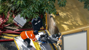 Incendie de Hong Kong: 94 morts, les recherches de disparus s'ach&egrave;vent dans les d&eacute;combres