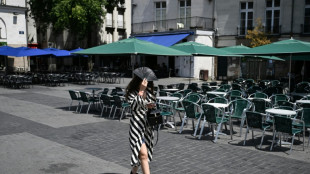 La fin du pic caniculaire se pr&eacute;cise, 37 d&eacute;partements encore en rouge samedi