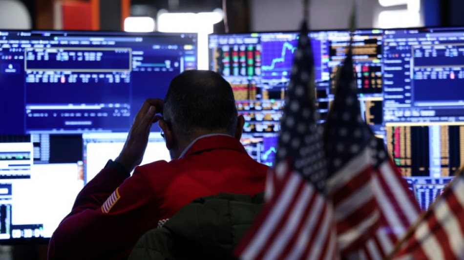 Wall Street parvient &agrave; rebondir et termine en hausse