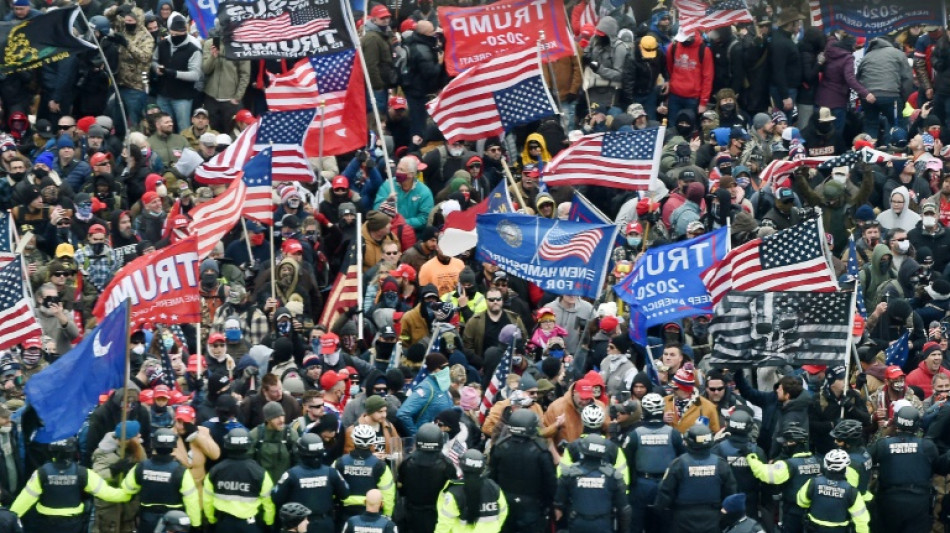 Fiscales acusan de "rebeli&oacute;n armada" a seguidores de Trump que asaltaron el Capitolio