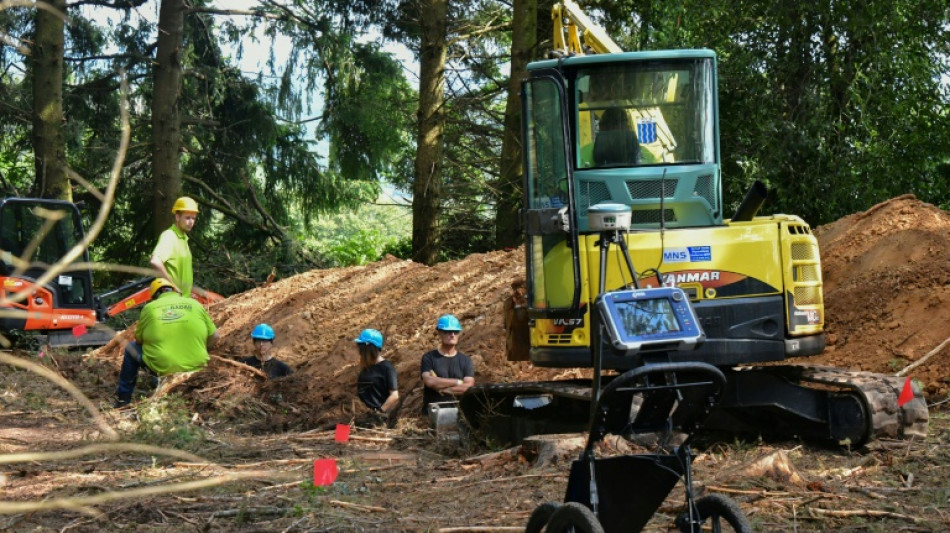 Corr&egrave;ze: fouilles "d&eacute;licates" pour trouver les corps de soldats allemands ex&eacute;cut&eacute;s en 1944