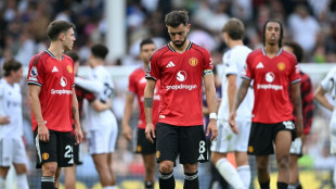Manchester United volta a decepcionar; Everton vence em seu novo estádio
