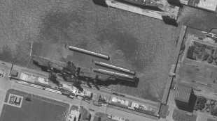 China dice que su nuevo portaaviones navegó por el estrecho de Taiwán