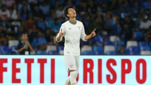 Napoli sofre em casa, diante da Lazio (2-1), sua primeira derrota no Italiano