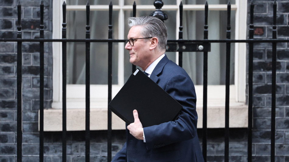 Crollo senza fine per il Labour di Starmer nei sondaggi, volano pacifisti Verdi