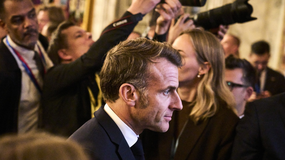 Macron, 'i droni che entrano in Ue possono essere distrutti'