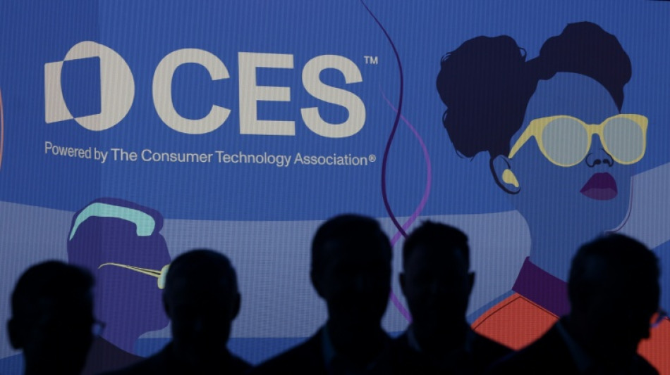 AI pendants back in vogue at tech show after early setback