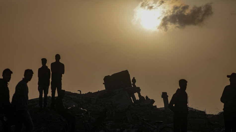 Hamas, non rinunciamo alle armi n&eacute; accettiamo un governo straniero