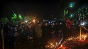 Al menos 32 ni&ntilde;os entre los 125 fallecidos en la estampida del estadio de f&uacute;tbol en Indonesia