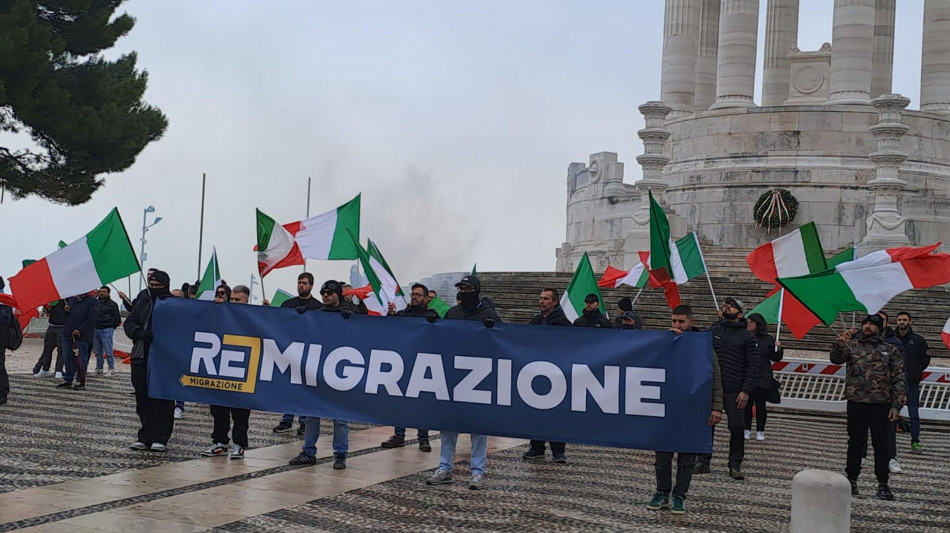 Conferenza con Casapound, opposizioni occupano la sala stampa della Camera