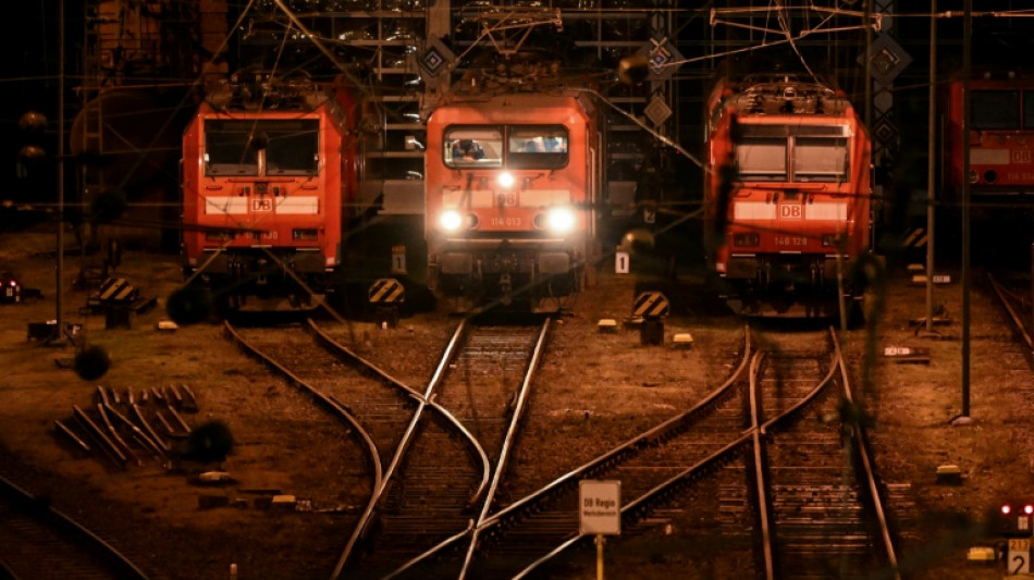 75-J&auml;hriger umf&auml;hrt Schranken: T&ouml;dlicher Bahnunfall in Schleswig-Holstein