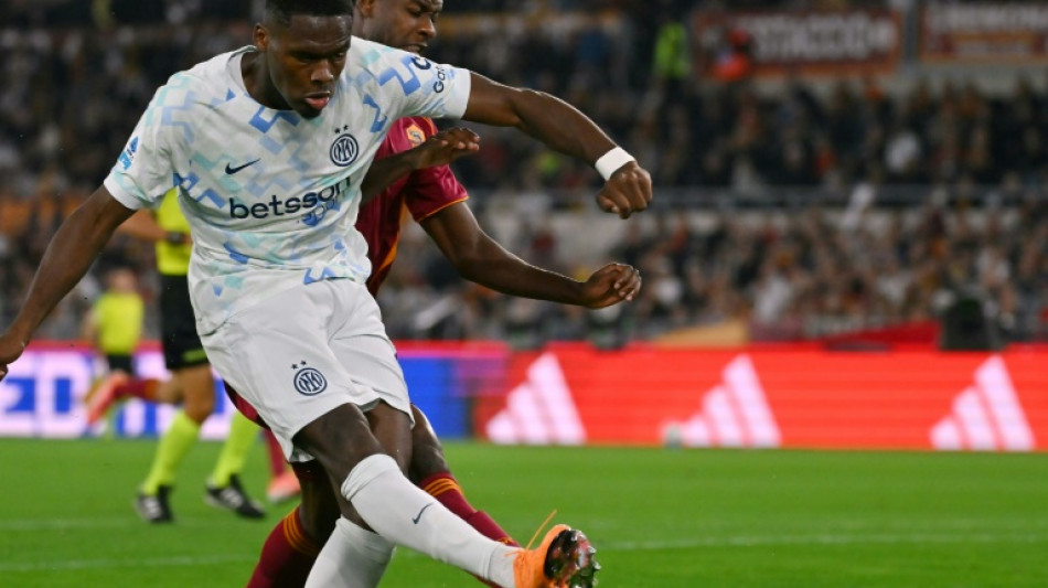 Inter top of Serie A after win at Roma and Napoli slip