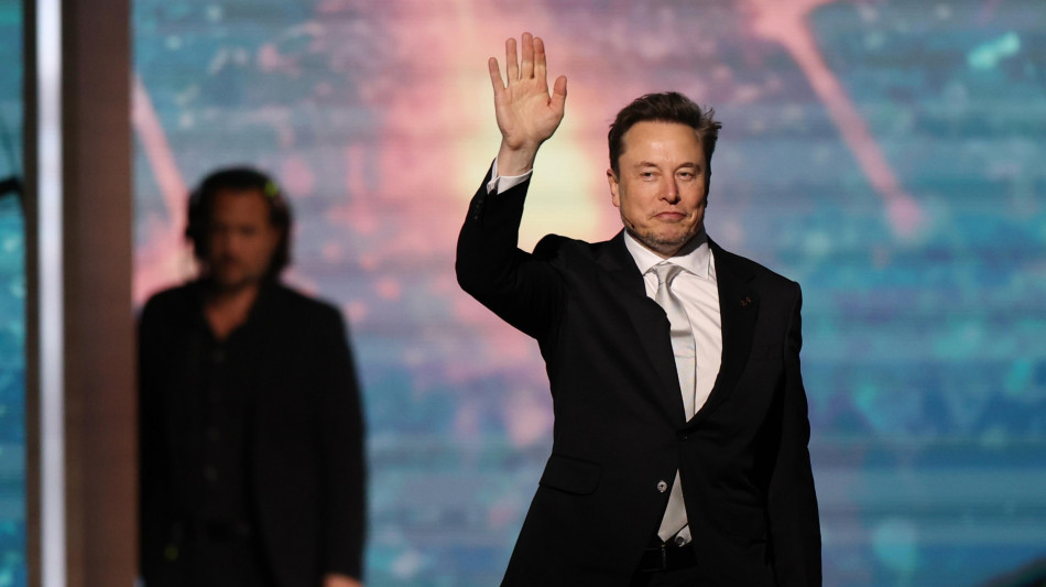 Musk affila le armi in tribunale, 'Altman fuori da OpenAI'