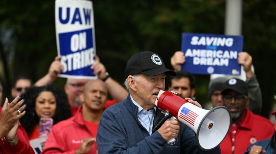 Biden y la difícil búsqueda de un electorado perdido, los obreros blancos