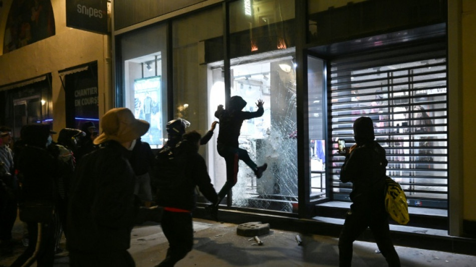 NFL: Paris game to go ahead despite protests in France