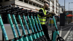 Par&iacute;s retira de sus calles los monopatines el&eacute;ctricos en libre servicio