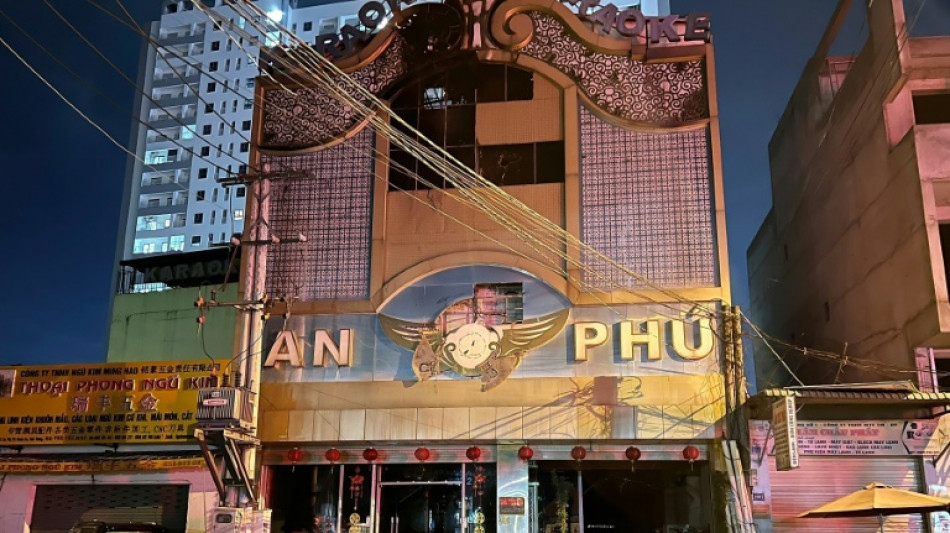 Au Vietnam, les survivants de l'incendie d'un bar karaok&eacute; racontent une nuit d'horreur