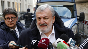 Decaro ritenta, nuova domanda al Csm per Emiliano consulente