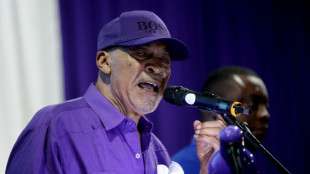 Bouterse, o popular ex-ditador foragido do Suriname