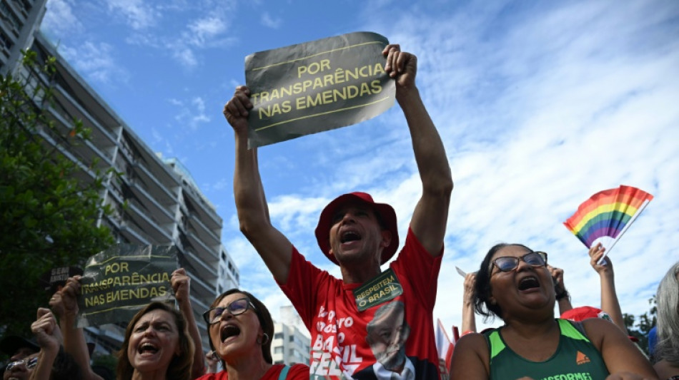 "&iexcl;A&uacute;n estamos aqu&iacute;!": miles marchan en Brasil contra la rebaja de pena a Bolsonaro