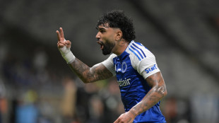 Calcio: Gabigol si presenta al Santos e tifosi lo minacciano