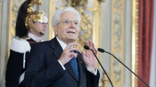 Mattarella, qualcuno cerca di derubricare il Covid ad una leggera influenza
