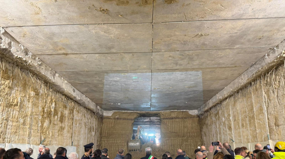 Nuova tangenziale di Forl&igrave;, abbattuto l'ultimo diaframma della galleria 'Appennino'