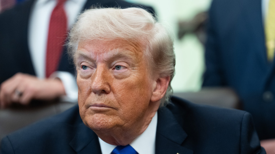 Axios, Trump informato per 45 minuti su nuovi piani d'attacco all'Iran