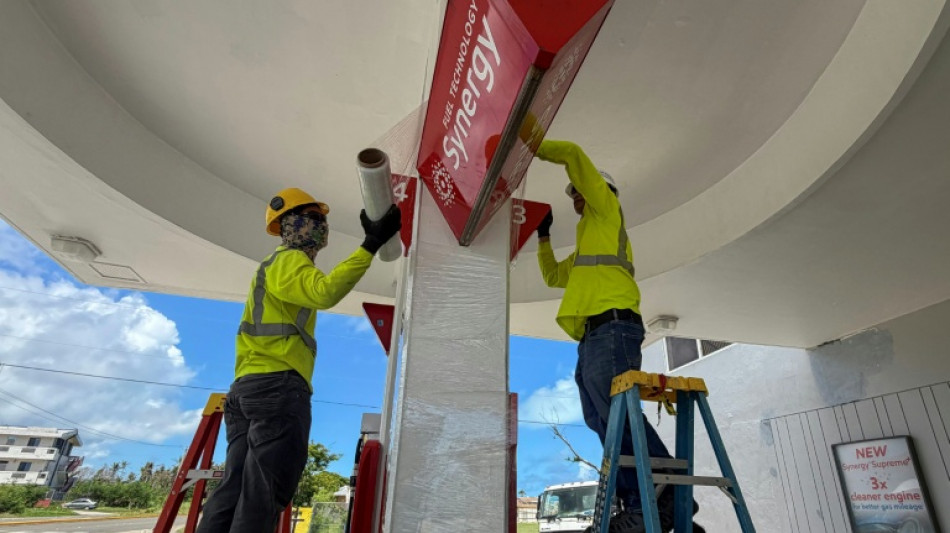 Un supertif&oacute;n amenaza unas islas de EEUU en el Pac&iacute;fico
