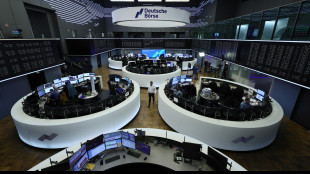 Borsa: l'Europa apre debole, attesa per il nome del presidente della Fed