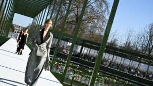 Tendances: le pantalon "barrel", la coupe est pleine